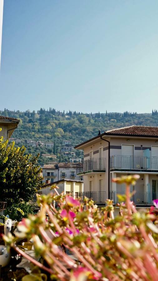 Boutique Apartment Ca Tulles Torri del Benaco Kültér fotó